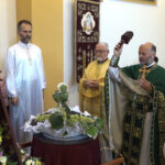 Veseli dan u biblioteci! Boško i Duško iz PD “Korak više” pokazali šta nam je sve potrebno od opreme kako bi se sigurno popeli na planinu (FOTO)