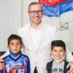 Predstavom “Teško je reći zbogom” oduševili prnjavorsku publiku