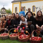 Vaskršnji koncert rock grupa “Deminutiv”