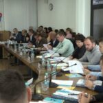 Počela 16. redovna sjednica Skupštine opštine Prnjavor, a na dnevnom redu nalaze se 23. tačke