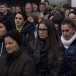 “Izvor” pitke vode teče iz asfalta u Ogradama VIDEO