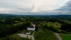 Selo Vijačani i Crkva VIDEO