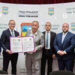 Rekonstruisan lokalni put u zaseoku Novakovići u Gornjim Vijačanima (FOTO)