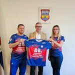 Skupština Udruženja “Četiri plus” u Prnjavoru: Ne odustajemo od Zakona o majci (FOTO)