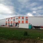 Генерација 1987–1995 поклонила школи дрво јавора – симбол трајне захвалности и јединства