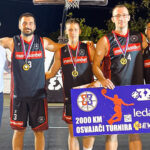 Grad finansira Školu plivanja, danas uručene diplome za 110 djece