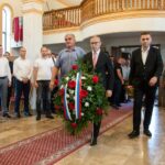 Dodik i Tomaš prelomili slavski kolač u Prnjavoru; Zbog vremenskih uslova bez litije – Prilog TV K3