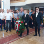 Na Vučijaku kod Prnjavora služen parastos i položeni vijenci za 626 poginulih boraca (FOTO)