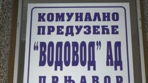 Prnjavorčani povećali potrošnju vode, “Vodovod” uputio apel: Postoji opasnost od restrikcija (FOTO/VIDEO)