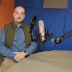 Генерација 1987–1995 поклонила школи дрво јавора – симбол трајне захвалности и јединства