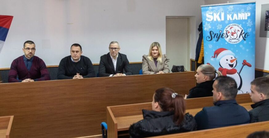 Grad šalje 26 najboljih učenika u trodnevnu školu skijanja na Vlašiću