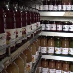 Porodica Milivojac iz Prnjavora preradom voća stvara nove zdrave ukuse (VIDEO)