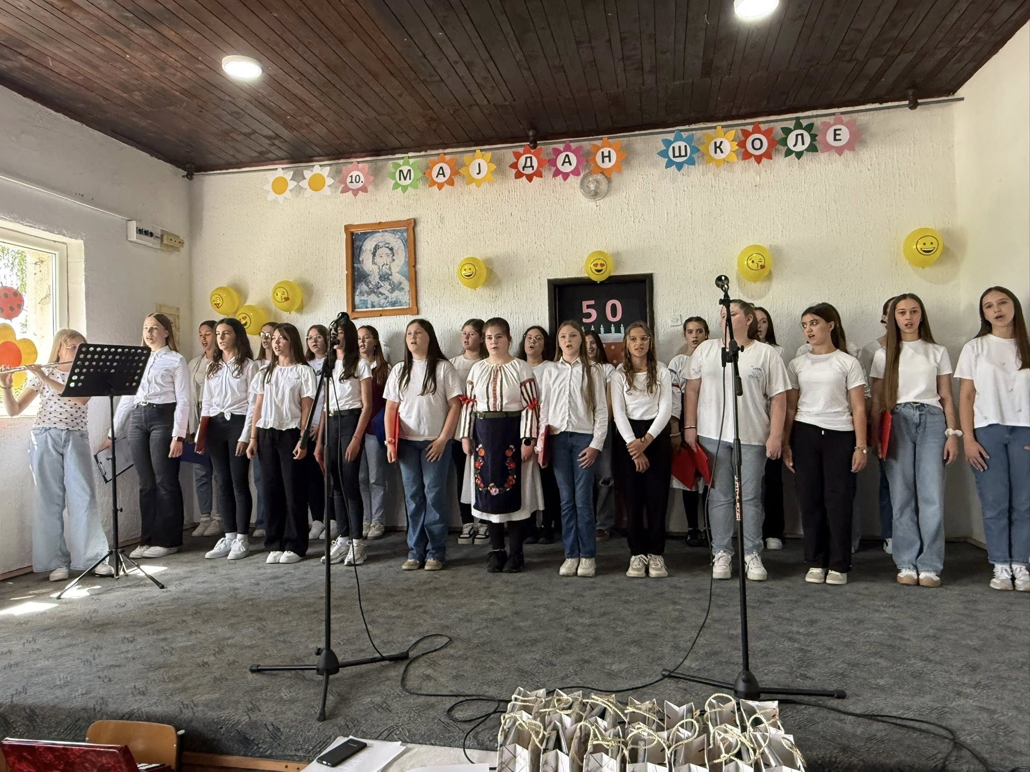 Obilježen Dan škole Osnovne škole „Sveti Sava“ Gornji Smrtići (FOTO)