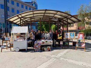 GimnazijArt Market – podrška mladim talentima danas na Trgu srpskih boraca!
