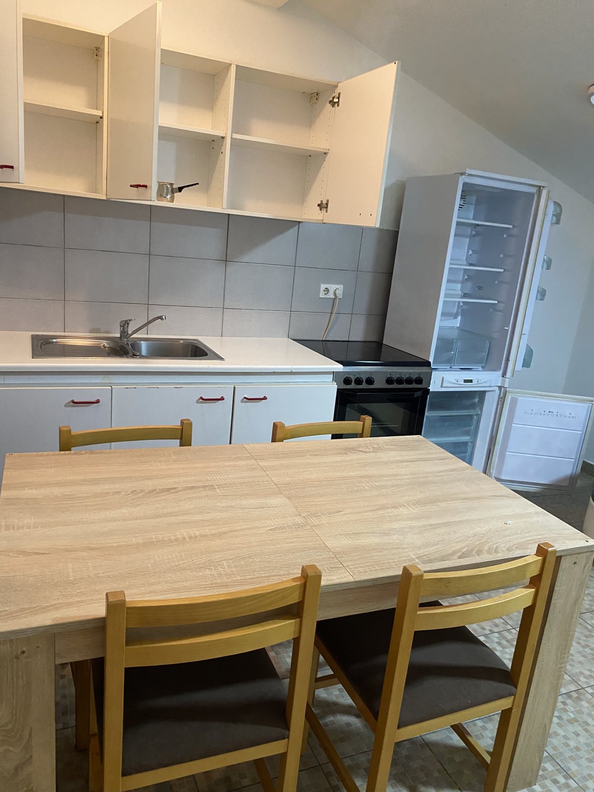 Stan na dan u centru Prnjavora – moderan smještaj za kraći odmor