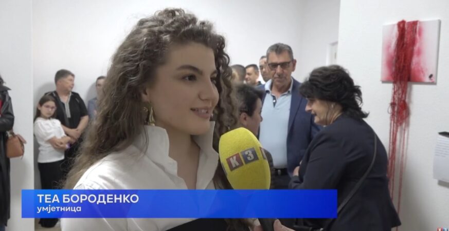 Otvorena prva samostalna izloลพba โFobijeโ Tee Borodenko Prilog TV K3