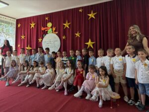 Svečan oproštaj malih maturanata u vrtiću „Naša radost“ Prnjavor (FOTO)