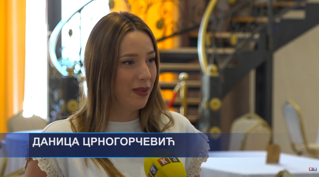 Prnjavor u znaku Vidovdanske pjesme: Koncert Danice Crnogorčević u svečanom salonu „Maksim“ Prilog TV K3