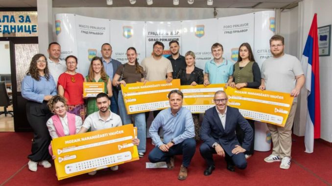 Omladinska banka Prnjavor: Potpisani ugovori o realizaciji pet projekata