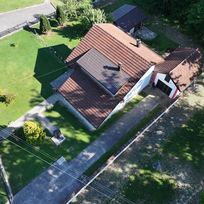 Na prodaju porodična kuća sa 3.737 m² zemljišta u MZ Velika Ilova, 15 minuta od Prnjavora