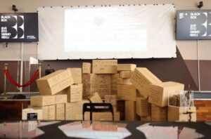 Izložba “Nekad se zakuha” predstavljena u Srbiji