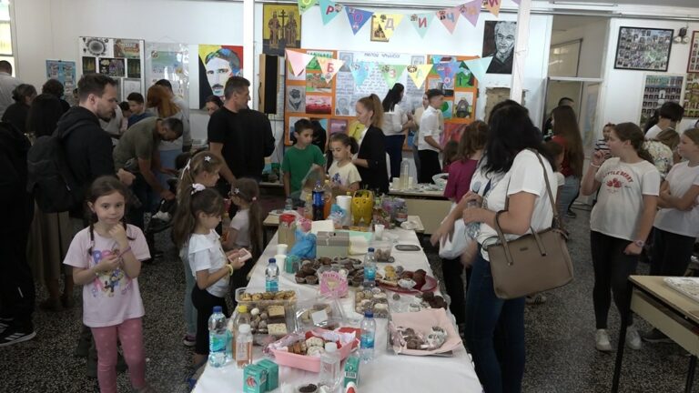 Prnjavor: Održan “Porodični bazar” u OŠ “Miloš Crnjanski” u Potočanima (FOTO)