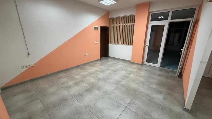 Izdaje se poslovni prostor u Prnjavoru – moguć zakup 50 m² ili dva prostora po 25 m²