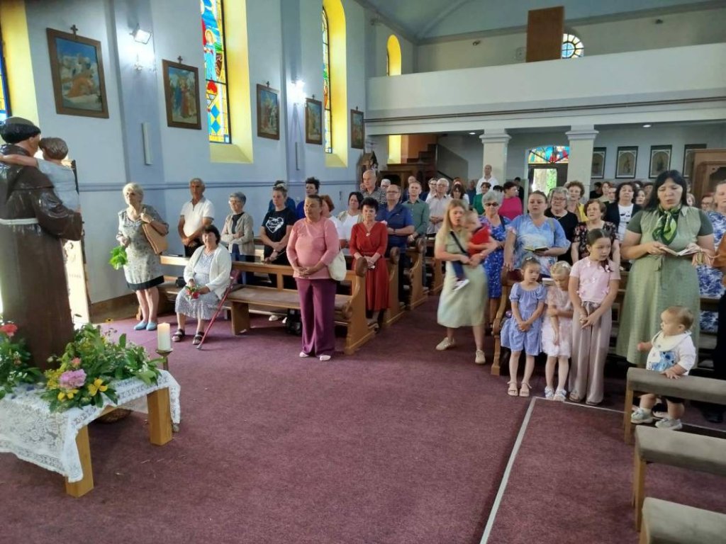 Vjerničko zajedništvo u Prnjavoru na proslavi župnog patrona