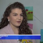 “Tragovi mašte2: Tea Borodenko i mali umjetnici predstavili radove nastali na likovnim radionicama Priog TV K3