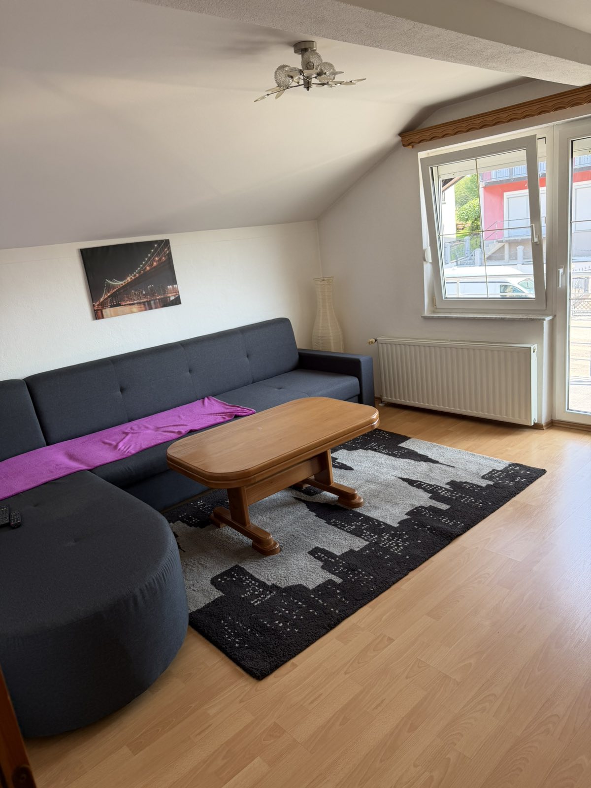 Na prodaju imanje sa dvije kuće – plac 590 m², kompletno uređeno i useljivo