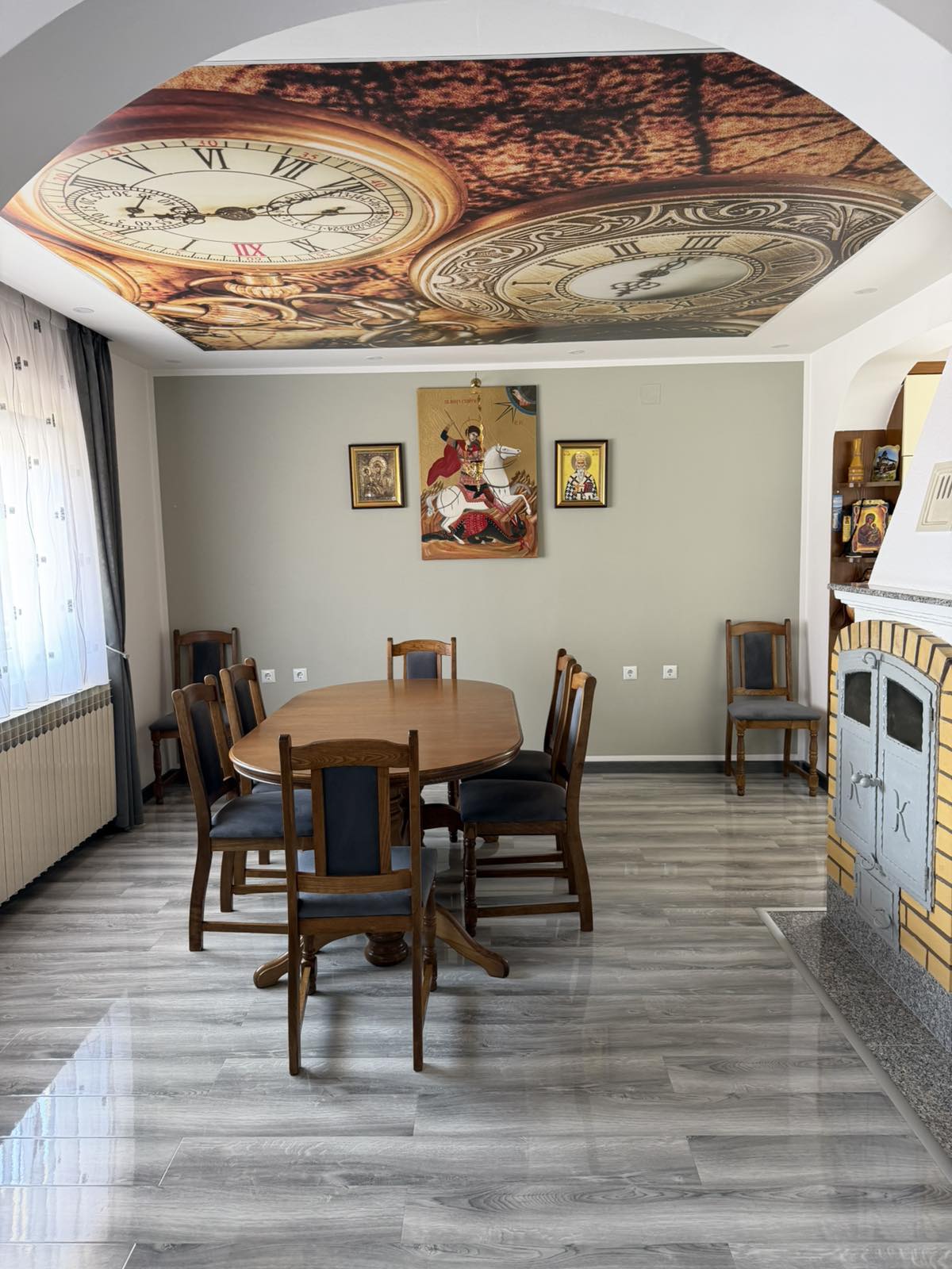 Na prodaju imanje sa dvije kuće – plac 590 m², kompletno uređeno i useljivo