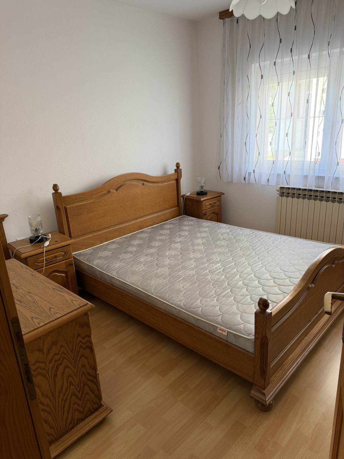Na prodaju imanje sa dvije kuće – plac 590 m², kompletno uređeno i useljivo