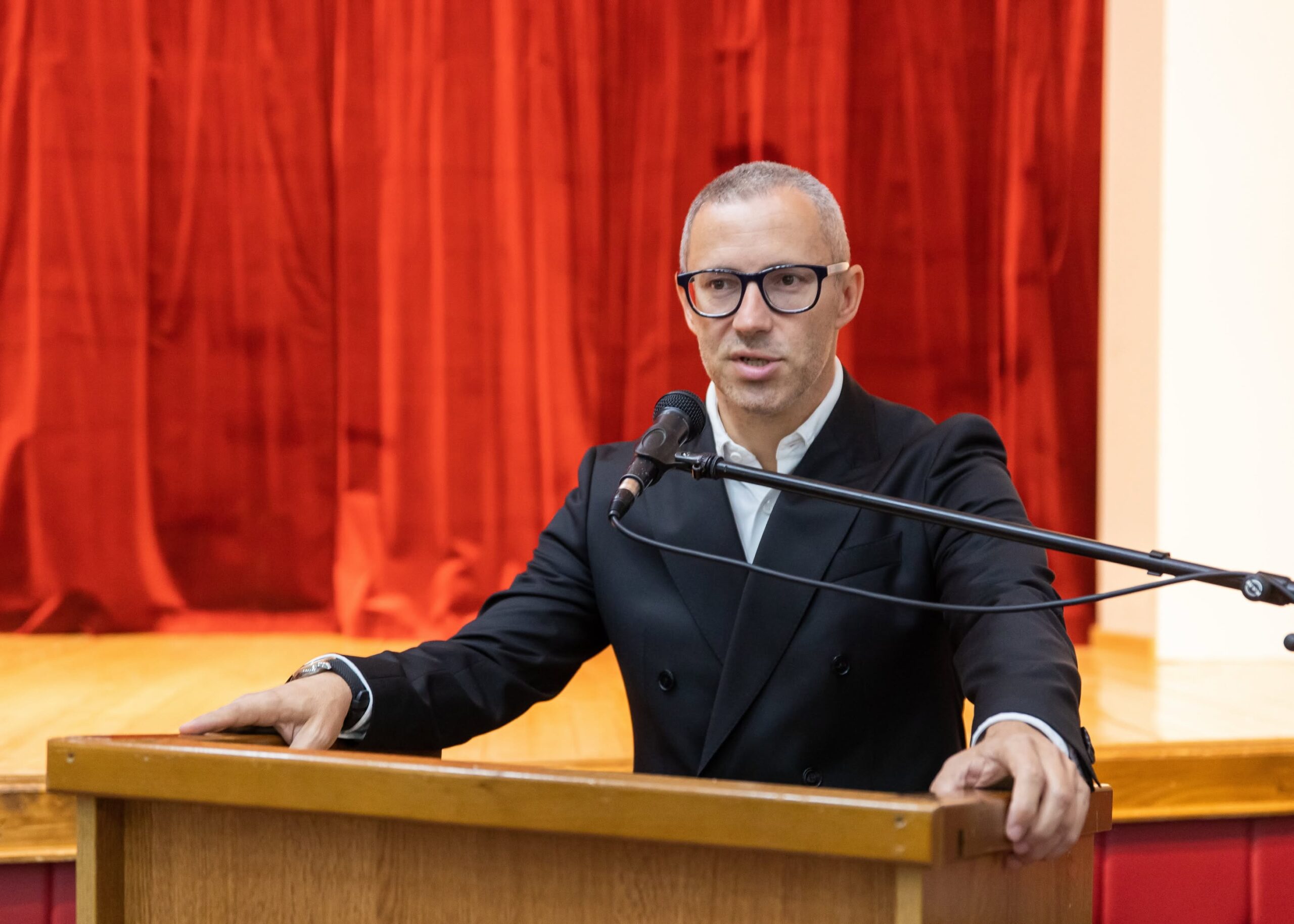 Zlato za znanje: nagrađeni najbolji učenici! (FOTO)