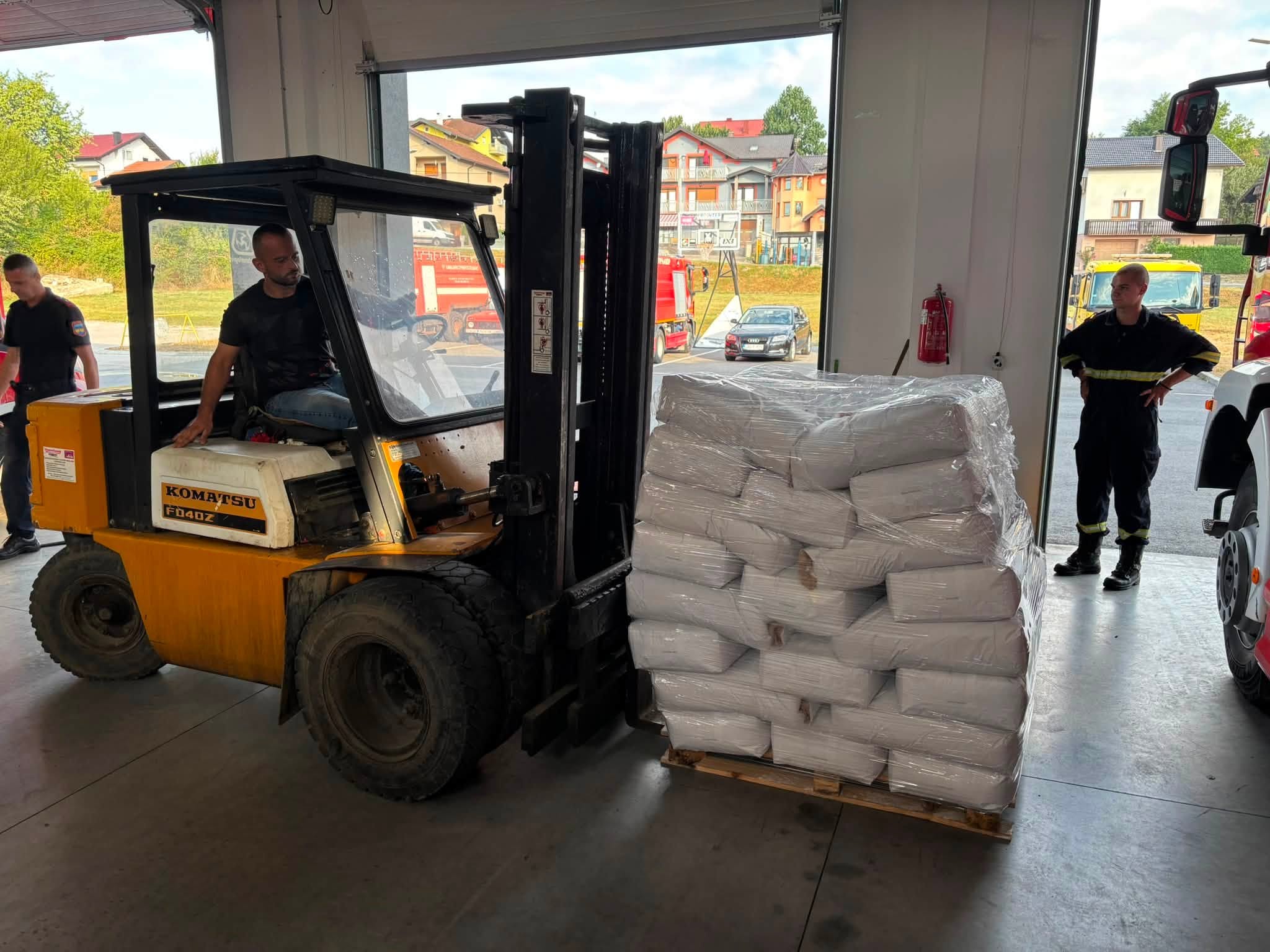 U Prnjavor stiglo 4.800 kilograma brašna za socijalno ugrožene (FOTO)