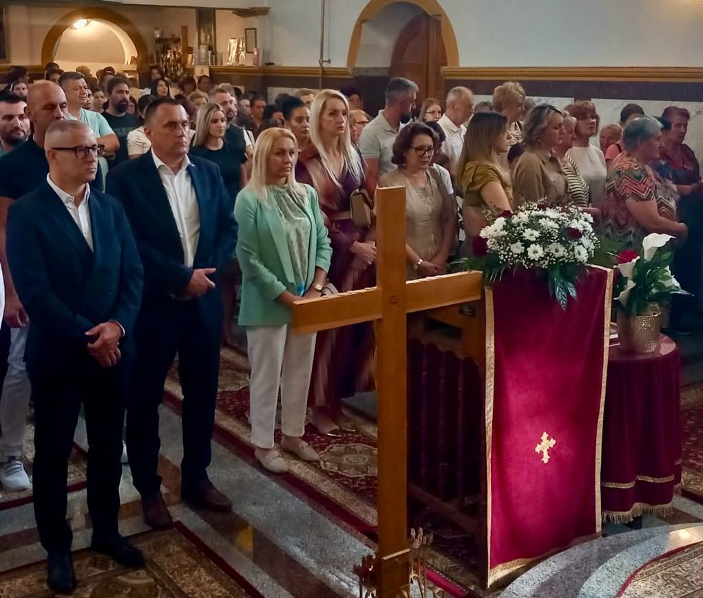 Velika Gospojina okupila Vijačane: Proslavljena slava hrama u Donjim Vijačanima (FOTO)