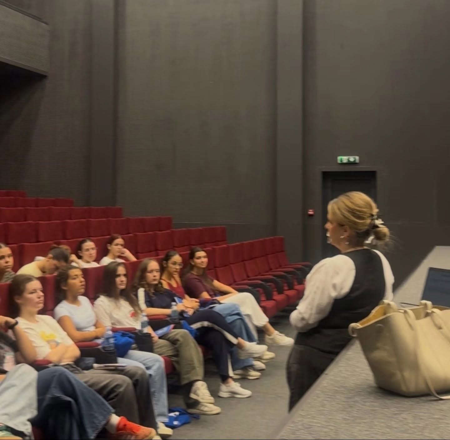 Polaznici Ljetne škole filma na terenu u Prnjavoru (FOTO)