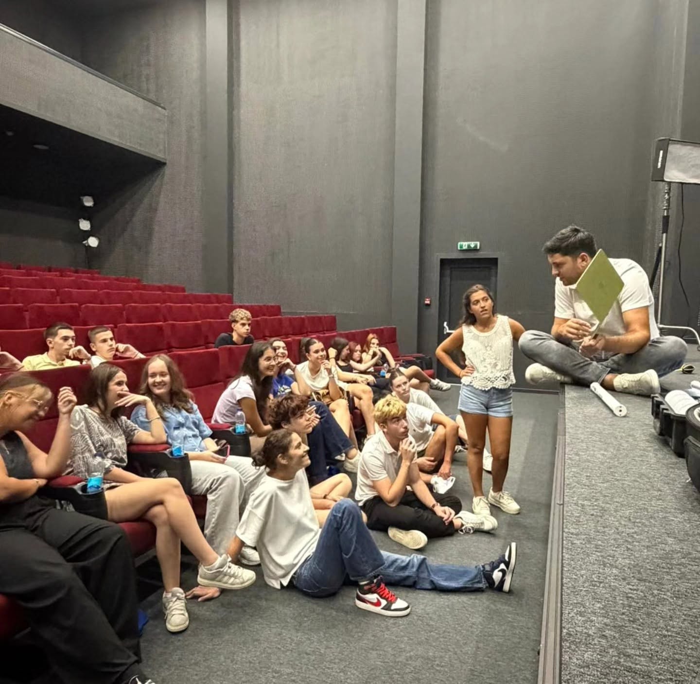 Polaznici Ljetne škole filma na terenu u Prnjavoru (FOTO)