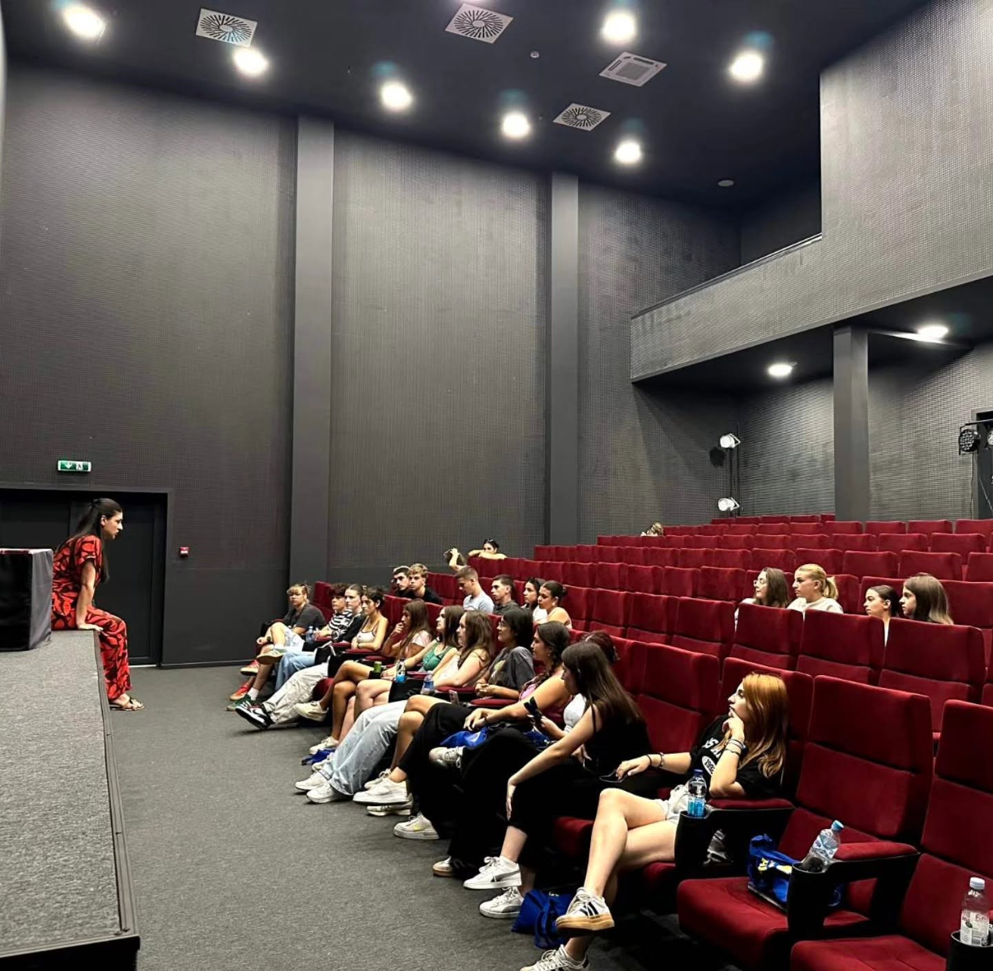 Polaznici Ljetne škole filma na terenu u Prnjavoru (FOTO)