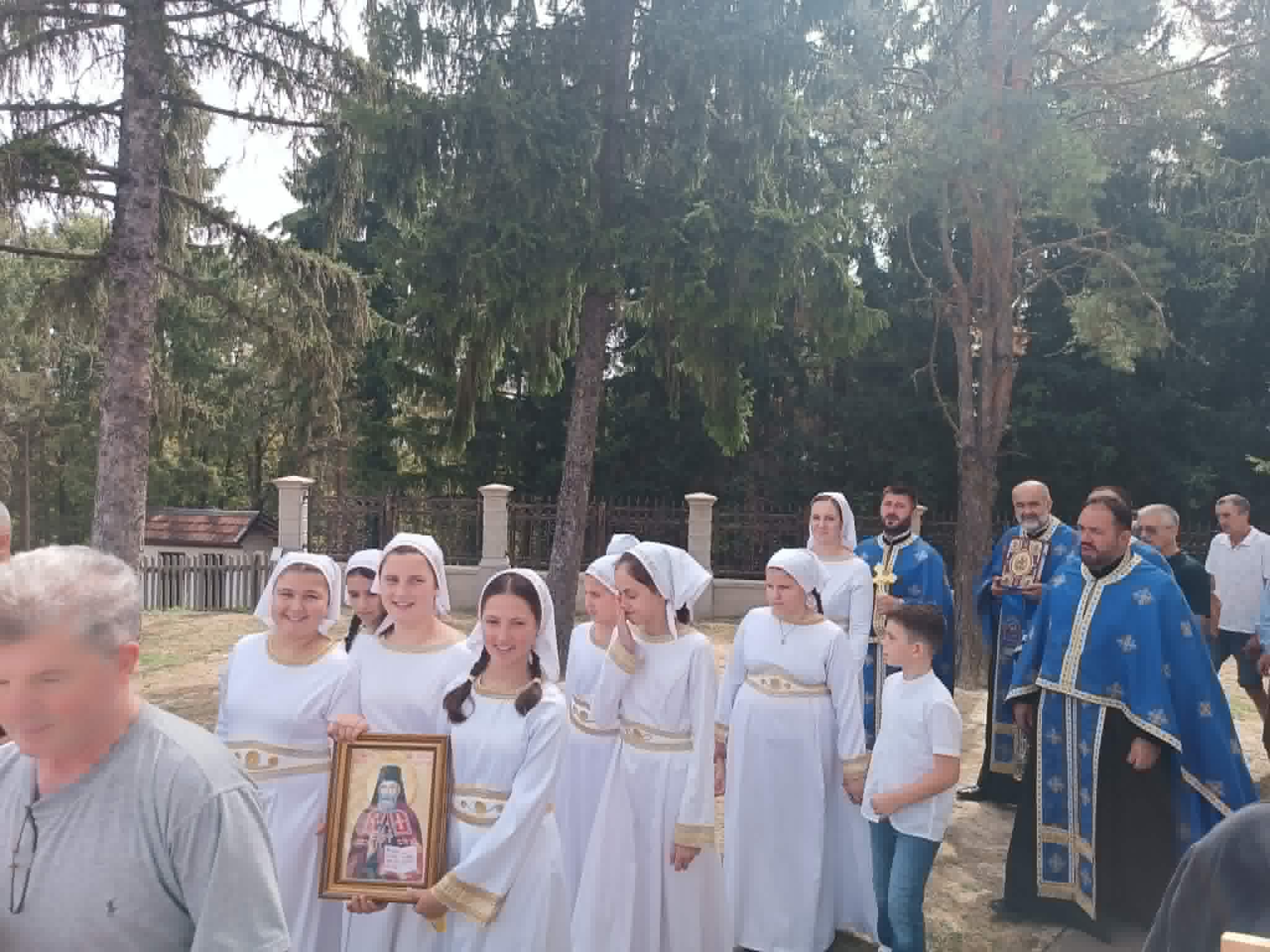 Velika Gospojina okupila Vijačane: Proslavljena slava hrama u Donjim Vijačanima (FOTO)