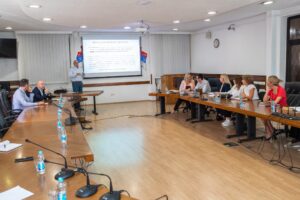 U Prnjavoru održana obuka za službenike o procesu evropskih integracija (FOTO)