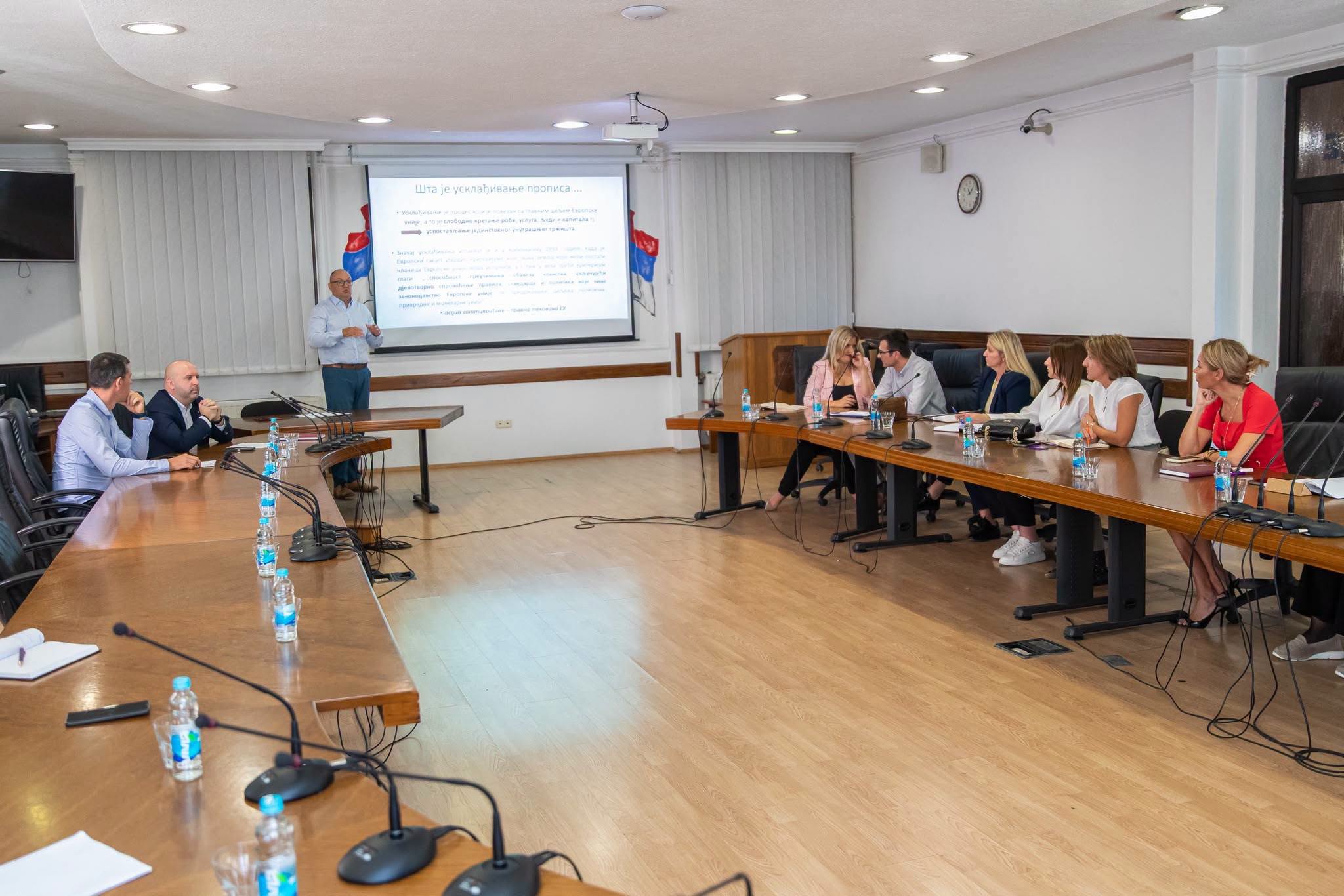 U Prnjavoru održana obuka za službenike o procesu evropskih integracija (FOTO)