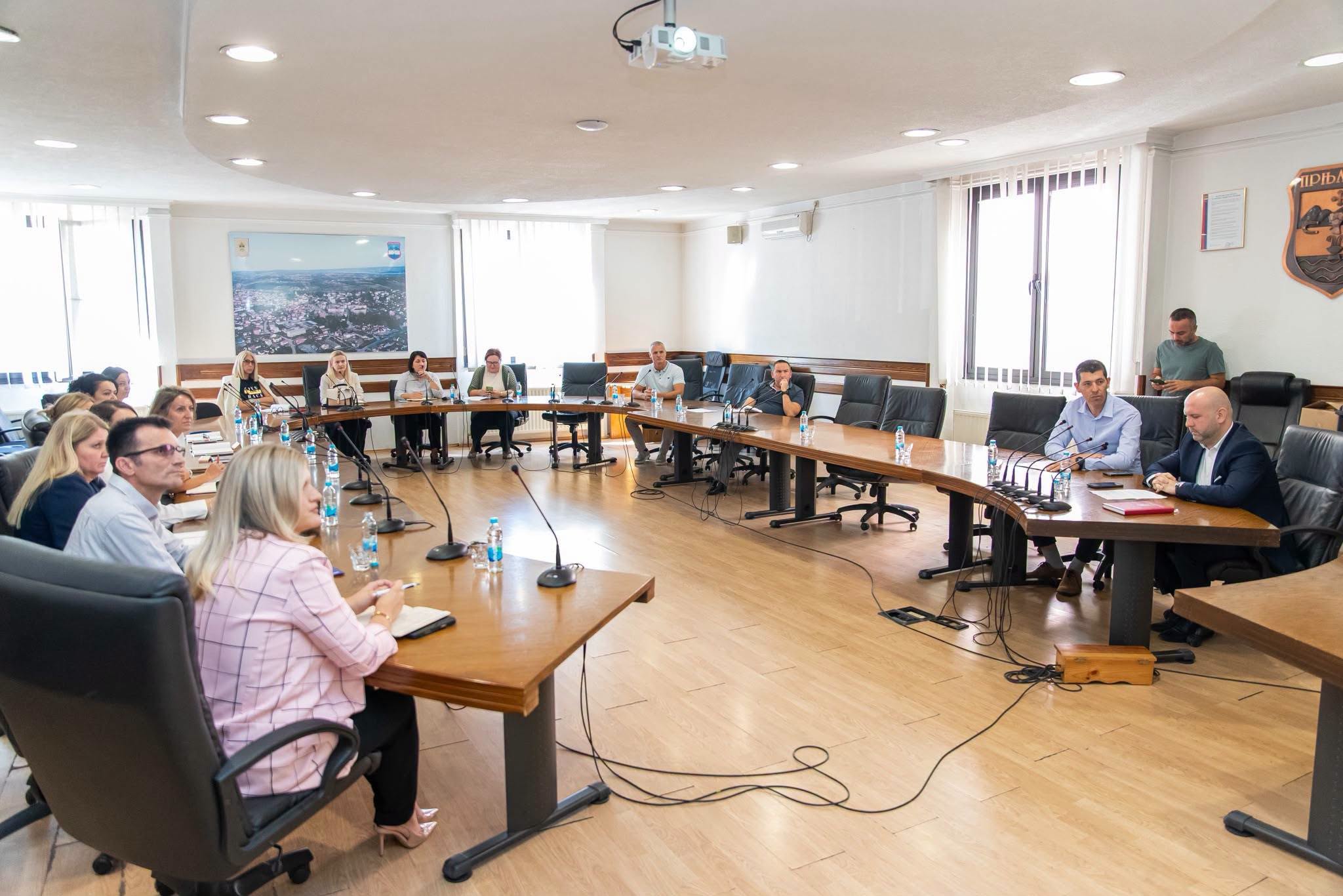 U Prnjavoru održana obuka za službenike o procesu evropskih integracija (FOTO)