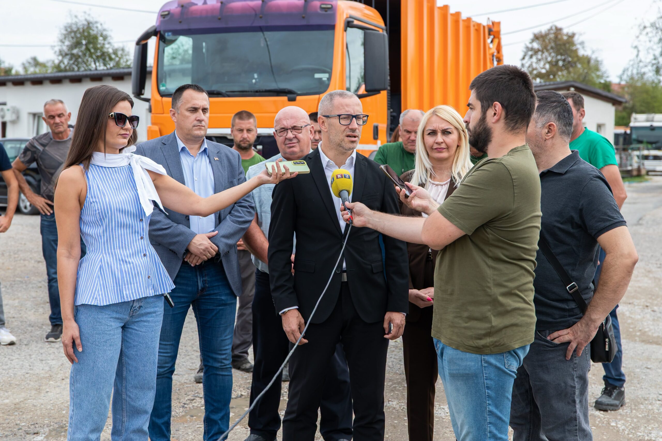 Prnjavor: KP „Park“ bogatije za novo vozilo vrijedno 80.000 KM (FOTO)