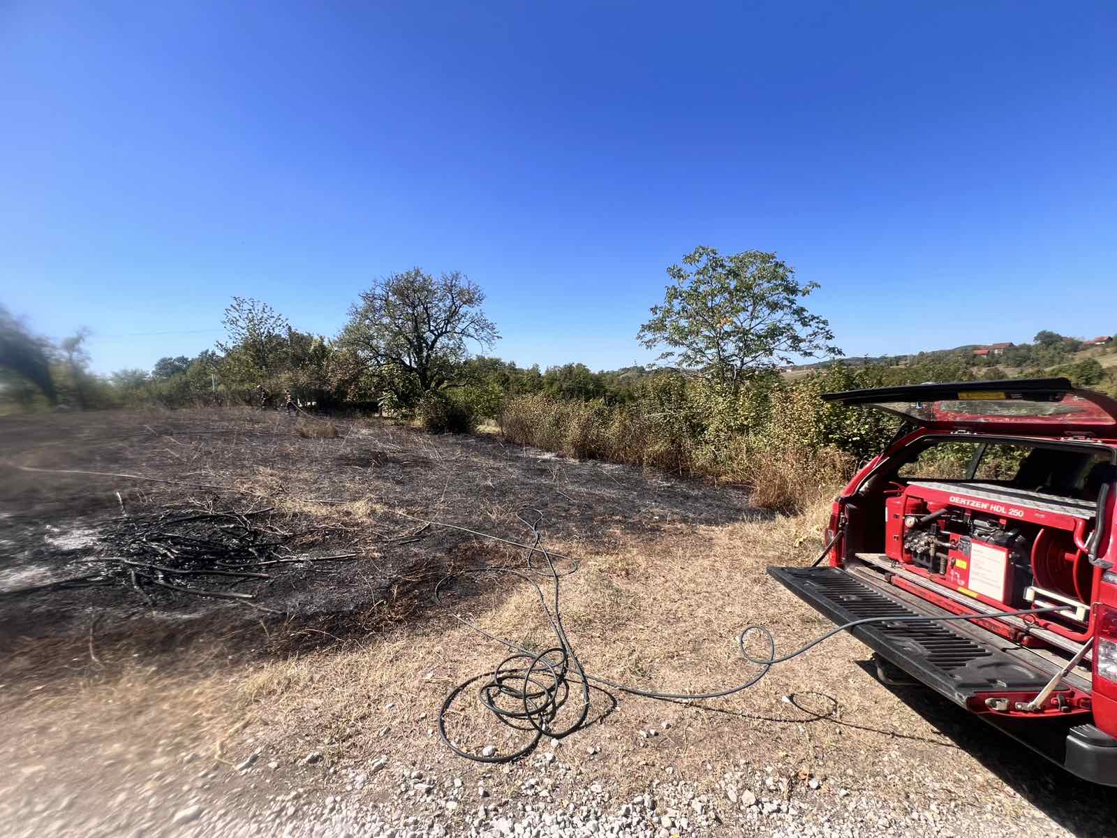 Težak dan za prnjavorske vatrogasce: Šest požara na otvorenom, najteže u Gornjoj Ilovi