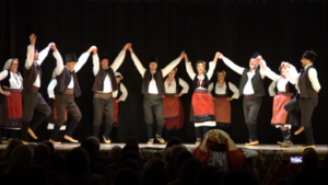 „Crven konac naše nošnje“ povezao tradiciju, prijatelje i generacije (FOTO)