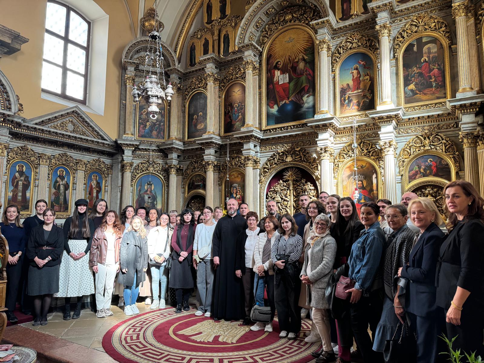 Хор “Свети Георгије” из Прњавора на Данима културе Срба у Мађарској