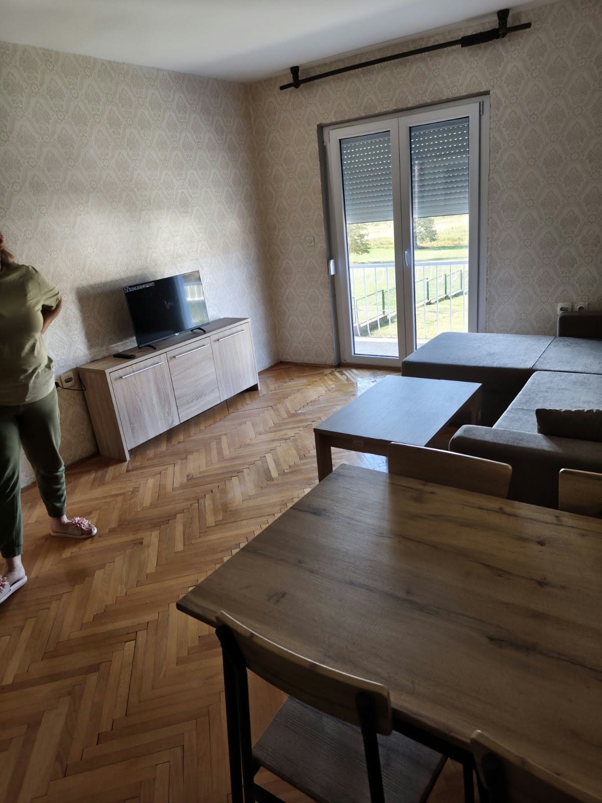 Na prodaju namještena i useljiva kuća u Prnjavoru